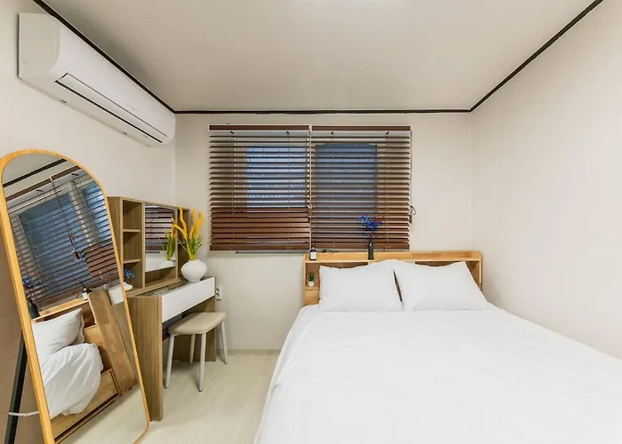 Pumpkin 2br House 5 Min From Metro Isu 아파트